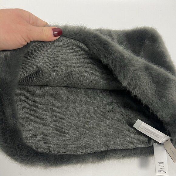 Loft Ann Taylor Women’s Grey Faux Fur Gaitor Scarf NWT - Picture 3 of 9